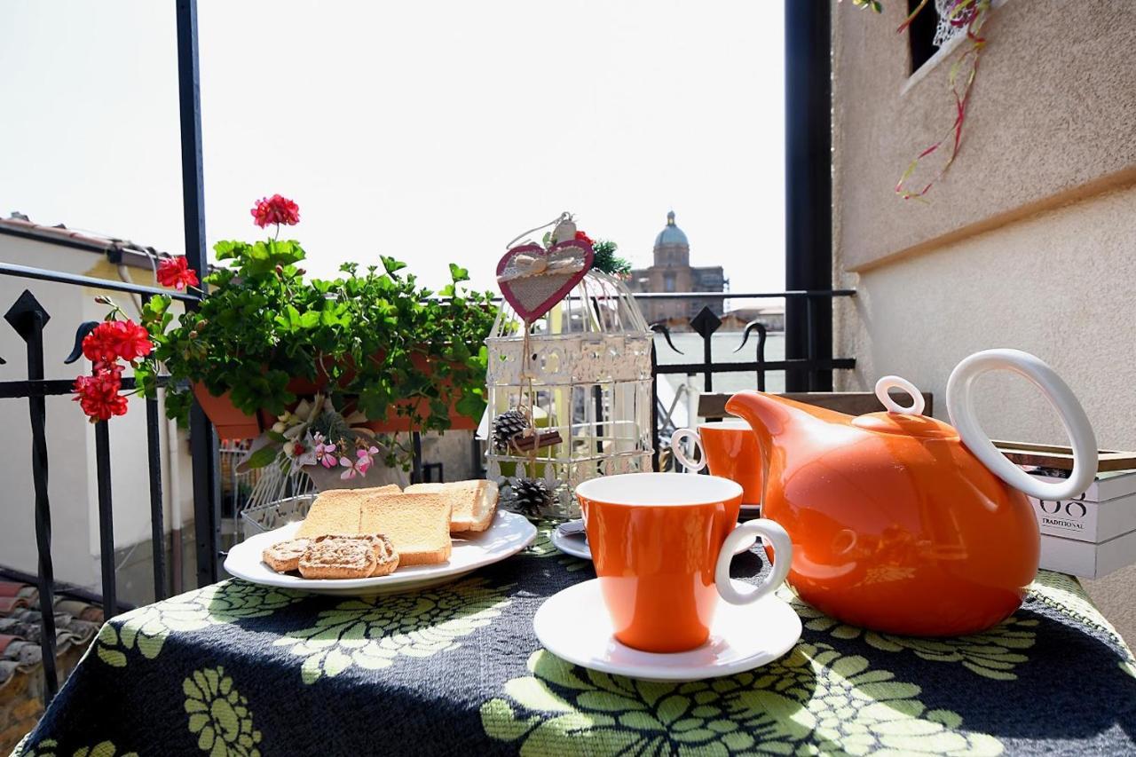 بياتْسا أرمارِنا B&B Borgo Antico المظهر الخارجي الصورة