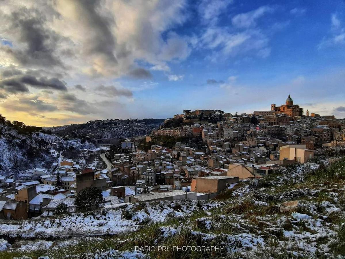 بياتْسا أرمارِنا B&B Borgo Antico المظهر الخارجي الصورة